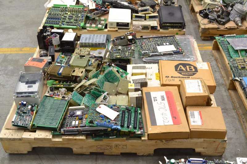 4 PALLETS OF ELECTRICAL CONTROLS INPUT MODULES, OUTPUT MODULES, I/O PROCESSORS, METERS (OHIO) - MISCELLANEOUS
