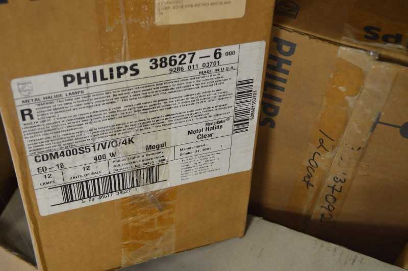 1 PALLET OF MISC. LIGHT BULBS, SYLVANIA, PHILLIPS,SAFETY KLEEN (OHIO) - MISCELLANEOUS