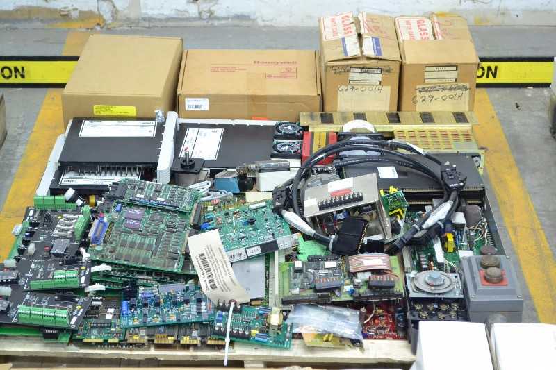 8 PALLETS OF ELECTRICAL CONTROLS, INPUT OUTPUT MODULES, I/O PROCESSORS, PCB CIRCUIT BOARDS (OHIO) - MISCELLANEOUS