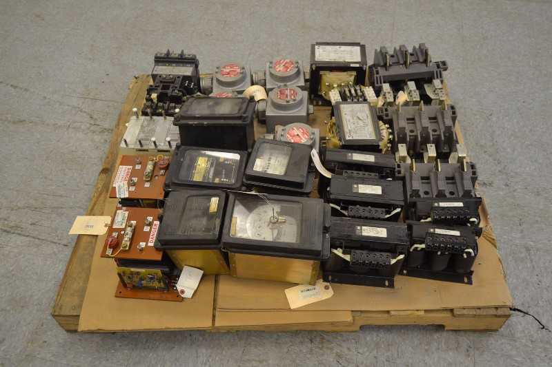 1 PALLET OF RELAYS, CONTACTORS, TRANSFORMERS, ALLEN BRADLEY (OHIO) - MISCELLANEOUS