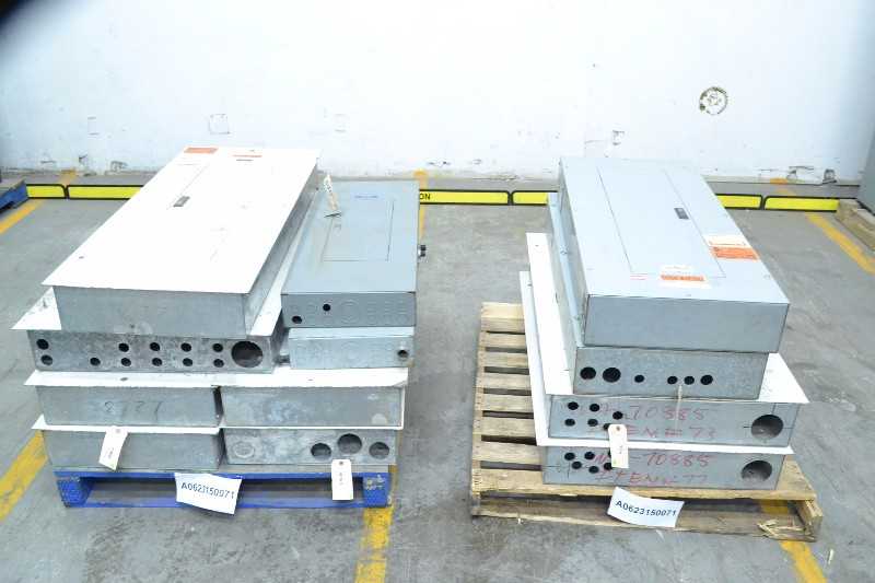 2 PALLETS OF ASSORTED ELECTRICAL DISTRIBUTION PANELS, SQUARE D, CUTLER HAMMER, WESTINGHOUSE (OHIO) - MISCELLANEOUS