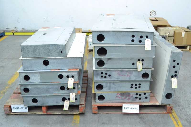 2 PALLETS OF ASSORTED DISTRIBUTION PANELS, SQUARE D, CUTLER HAMMER, WESTINGHOUSE (OHIO) - MISCELLANEOUS