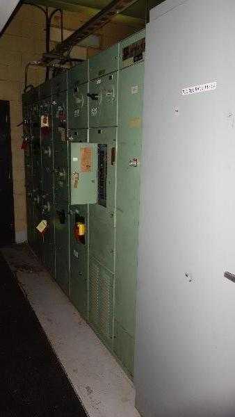 CUTLER HAMMER MOTOR CONTROL CENTER 600V-AC - 14 VERTICAL SECTIONS, 36 BUCKETS - MISCELLANEOUS