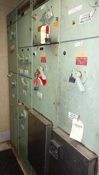 CUTLER HAMMER MOTOR CONTROL CENTER 600V-AC - 14 VERTICAL SECTIONS, 33 BUCKETS - MISCELLANEOUS
