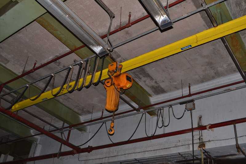 2 TON ELECTRIC CRANE - MISCELLANEOUS