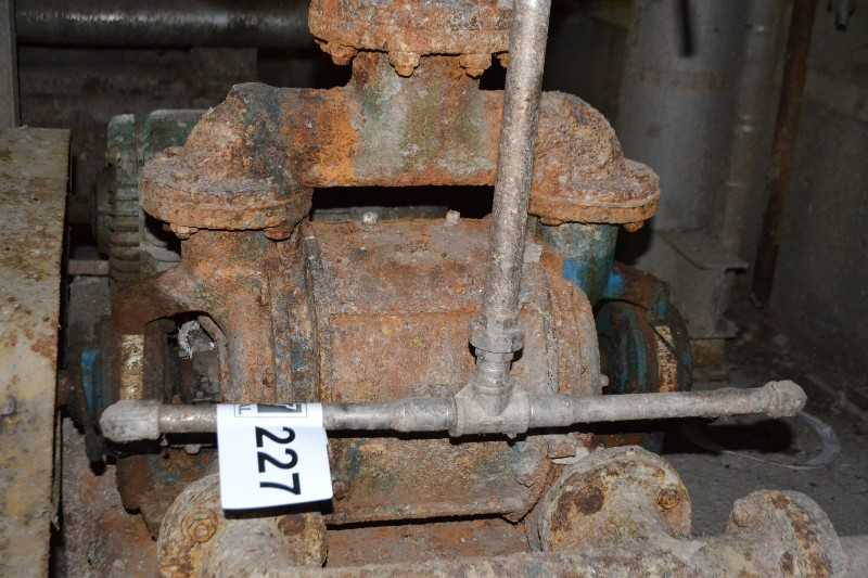 NASH CL402 VACUUM PUMP IRON - MISCELLANEOUS