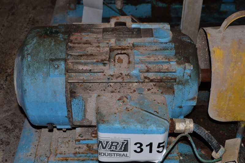 GE 5KS254XAB104 AC MOTOR 15HP 254T 575V 3550RPM - MISCELLANEOUS