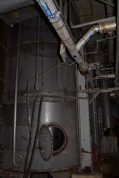 TMP PUMP CHEST #1 STAINLESS 82,000L TANK WITH KNIFE GATE VALVES - MISCELLANEOUS