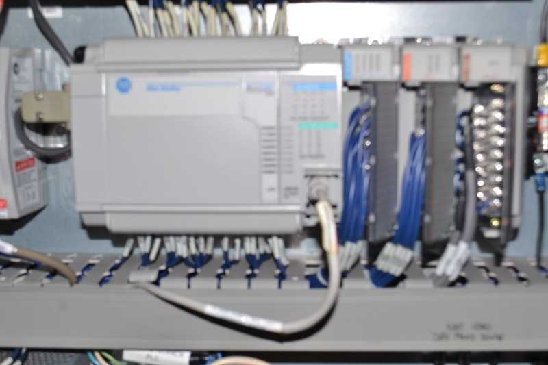ALLEN BRADLEY PANELVIEW 1000 2711-T10G9, MICROLOGIX 1500 PLC/CONTROLLER, WITH CABINET - MISCELLANEOUS
