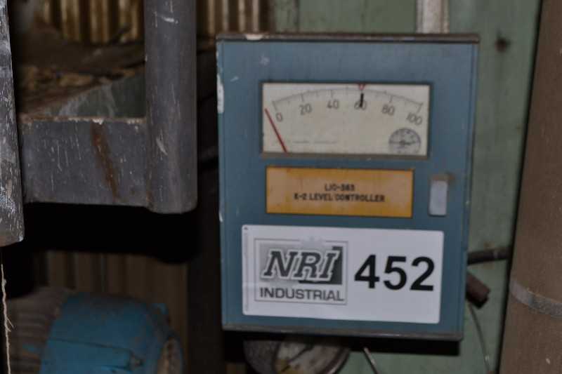 FOXBORO 42AP-FA42C PNEUMATIC CONTROLLER - MISCELLANEOUS