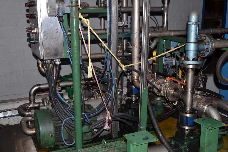 HYDRAULIC SYSTEM WITH PUMPS, HYDRAULIC VALVES, FISHER CONTROL VALVES, INSTRUMENTATION, HEAT EXCHANGERS - MISCELLANEOUS