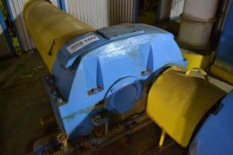 VALMET LA-400 GEAR REDUCER 127KW 7.105:1 - MISCELLANEOUS