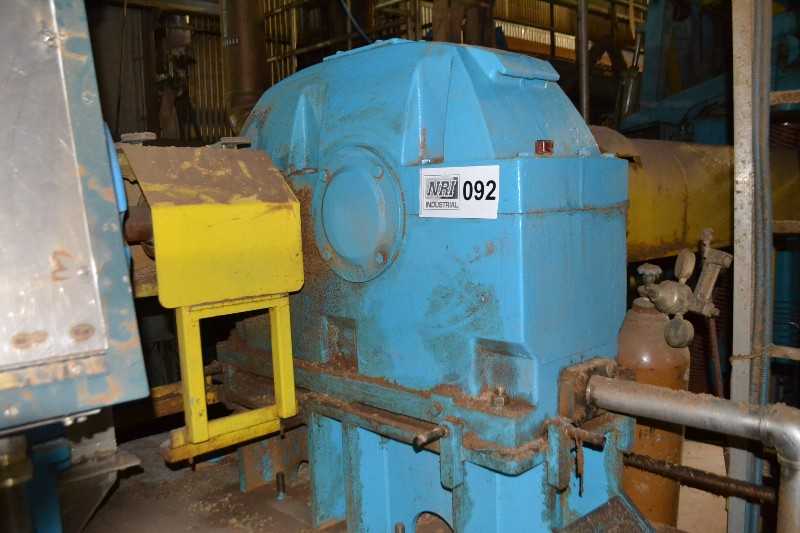 VALMET LA-400 GEAR REDUCER 127KW 7.105:1 - MISCELLANEOUS