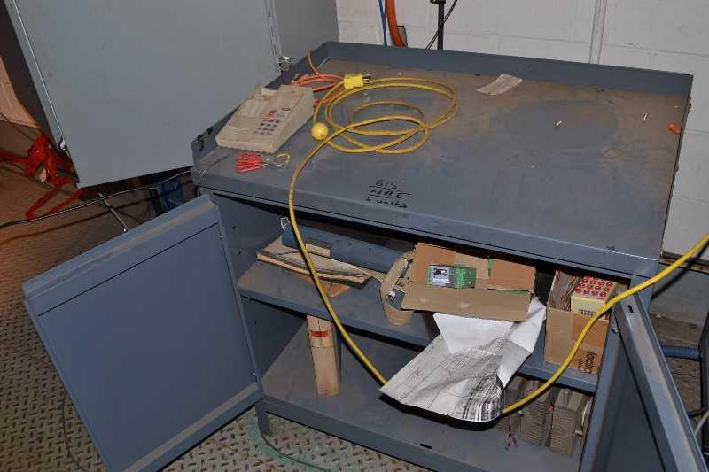 STEEL TABLES AND CART WITH CONTENTS - MOTORS, BREAKERS, RELAYS, CONNECTORS, THYRISTORS, ABB ARGUS CC/3P, CURRENT CLAMP, ELECTRICAL TESTERS - MISCELLANEOUS