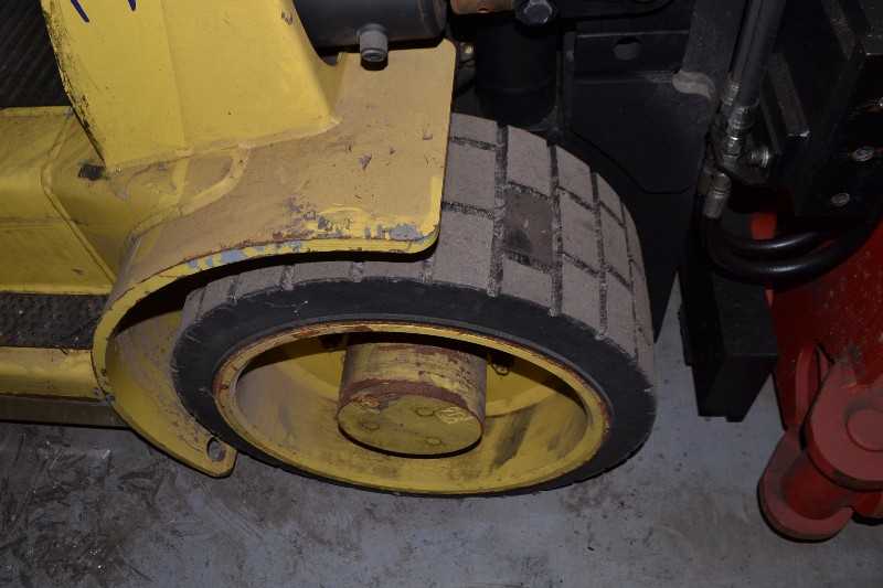 NISSAN CUGJ02F35PV FORKLIFT PROPANE 4650LB 24652HRS CUSHION TIRE - MISCELLANEOUS