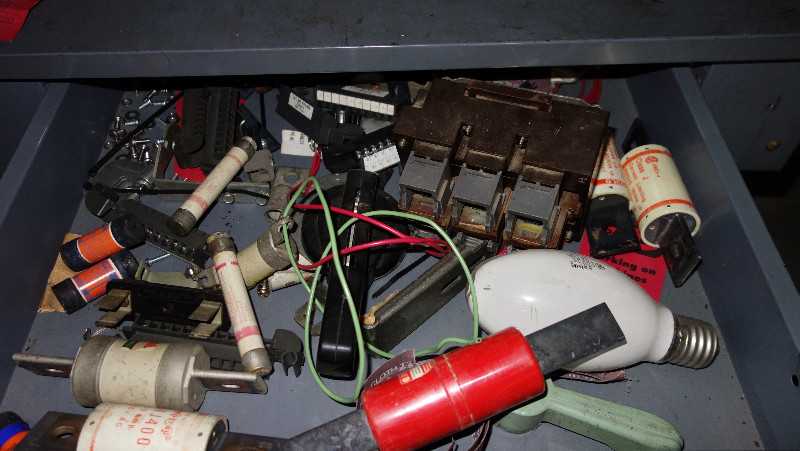 DESK W/ CONTENTS - STARTERS, FUSES, TRANSFORMERS - MISCELLANEOUS