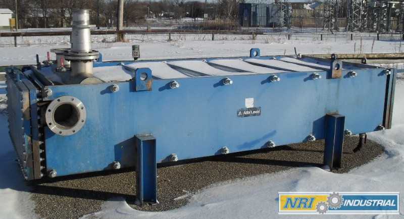 ALFA LAVAL CN6-14C-59HN VICARB STAINLESS HEAT EXCHANGER 175X67X31IN (PINE FALLS) - MISCELLANEOUS