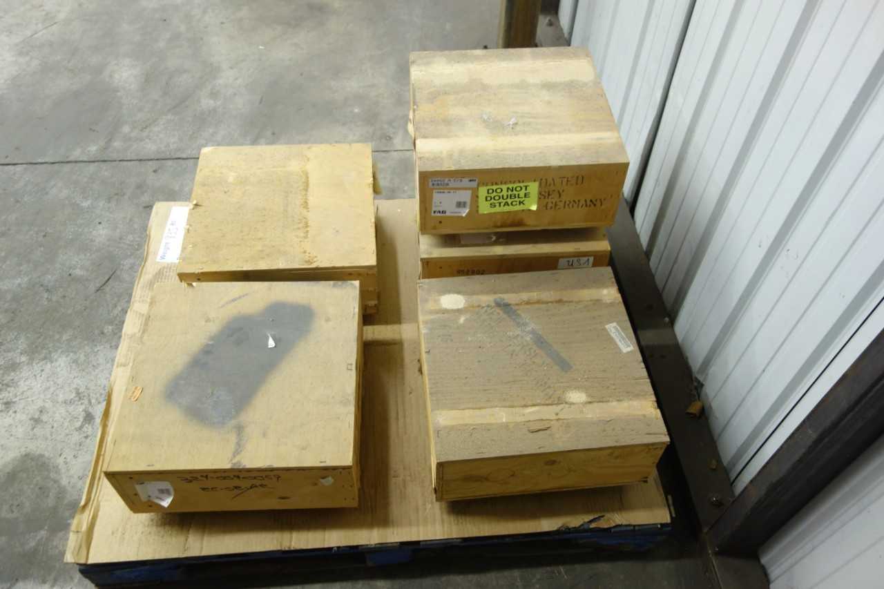 LOT OF 5 FAG 24052B.MB.C3 ROLLER BEARINGS - BEARINGS