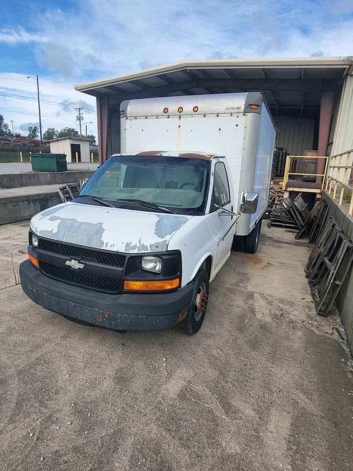 2003 Express G3500 Chevy Van - HYDRO EXCAVATOR TRUCKS 2003 Express G3500 Chevy Van - HYDRO EXCAVATOR TRUCKS