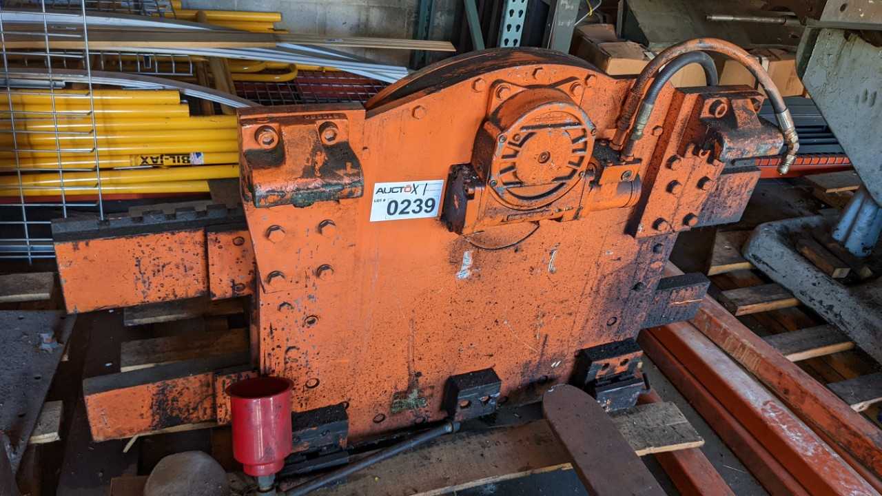 Cascade revolving lift truck Fork clamp - LIFTING ATTACHMENTS