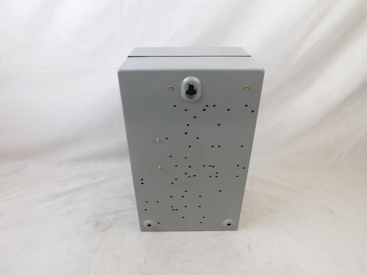 Lot of Quantity 2x ECL03B1A6A Lighting Contactors - LIGHTING