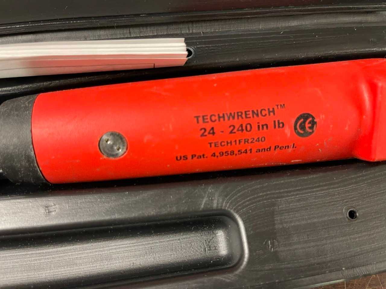 Snap-on 24-240 in Lb Digital Torque Wrench - HAND TOOLS