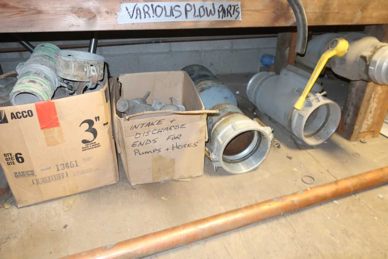 LOT OF ASSORTED PIPE FITTINGS - PROCESS EQUIPMENT