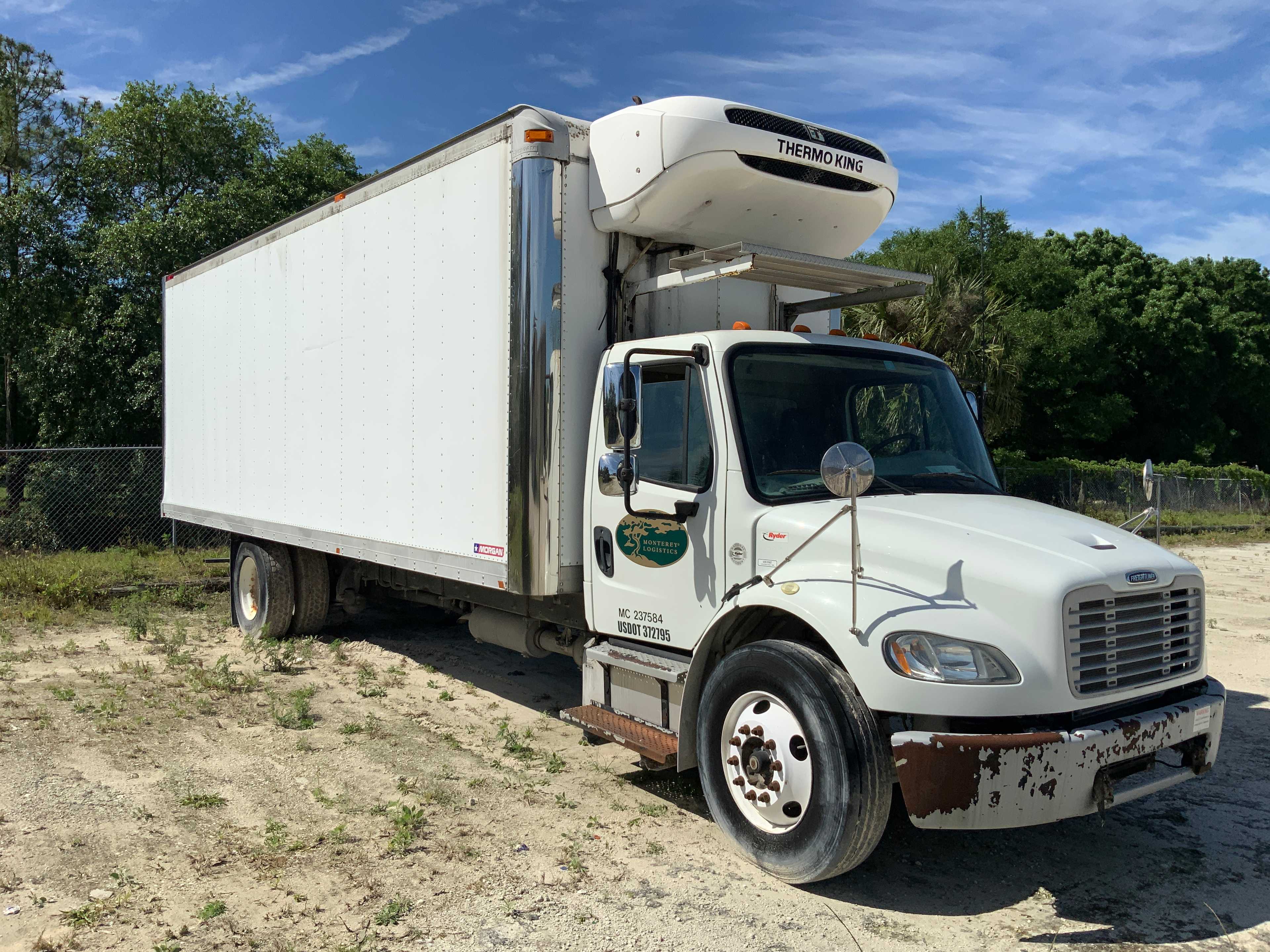 2014 FREIGHTLINER M2 106 STRAIGHT CARGO TRUCK - BOX TRUCKS