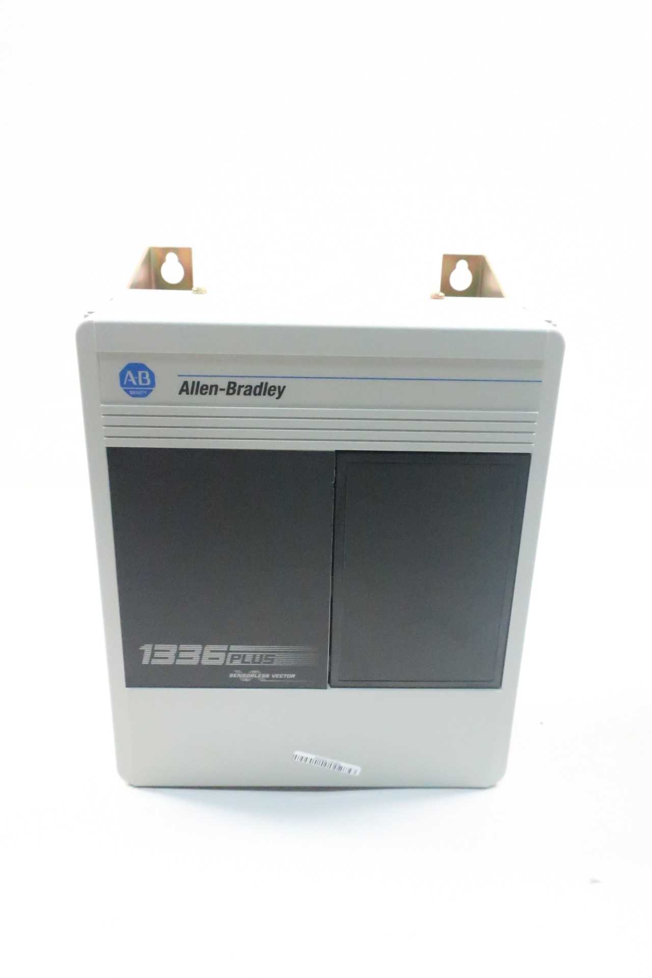 NEW ALLEN BRADLEY 1336S-BRF30-AA-EN5 1336 DRIVE - MOTOR DRIVES