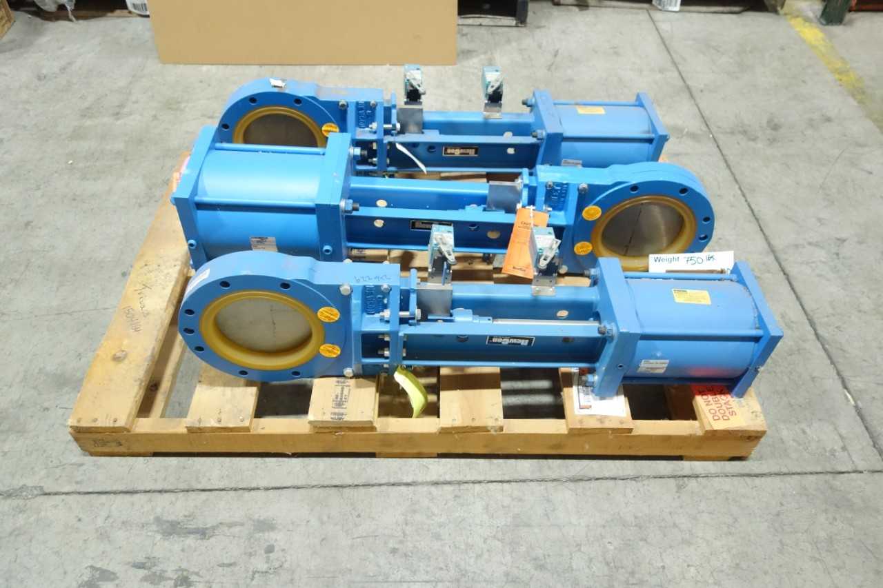 LOT OF 3 NEWCON 083160IAC KNIFE GATE VALVES - KNIFE GATE VALVE