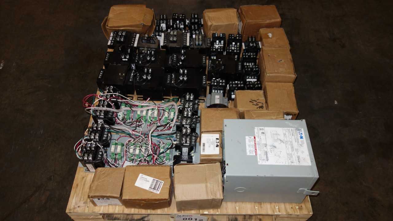1 PALLET OF EATON ASSORTED TRANSFORMERS 150VA TO 5KVA - CONTROL TRANSFORMERS