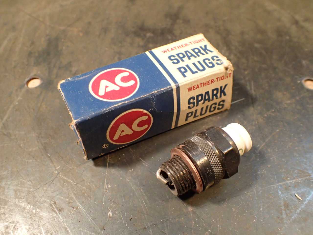 General Motors GM AC Spark Plug Division C45W Fire Ring Spark Plug New Old Stock - INDUSTRIAL PARTS