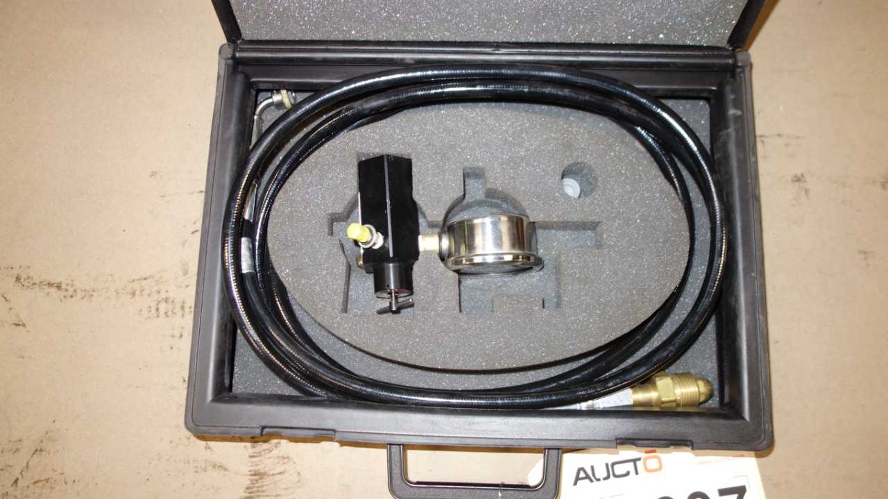 ACCUMULATOR CHARGING ASSEMBLY WITH CASE, GREER TRCG - INSTRUMENTATION
