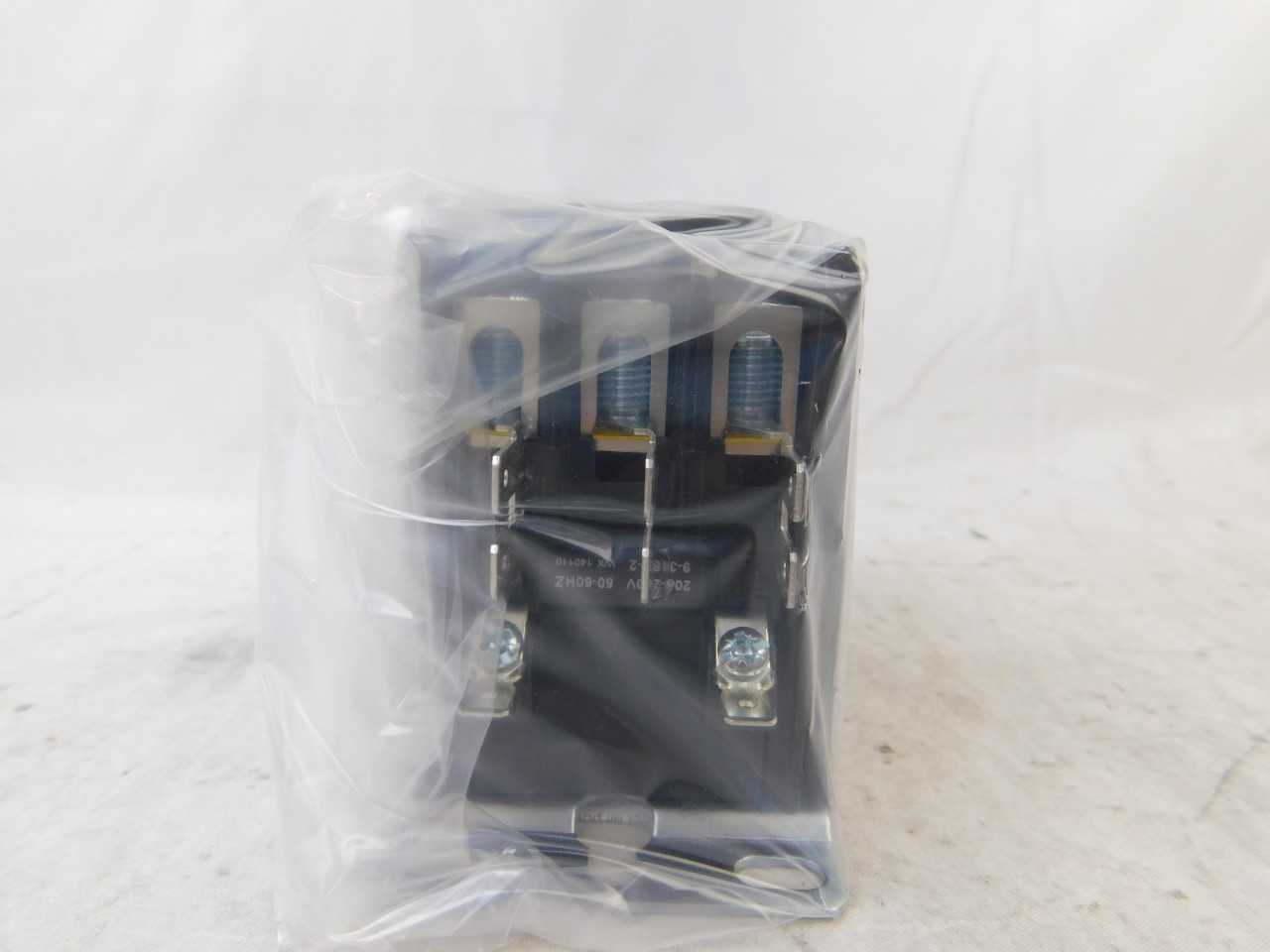 Quantity 50 of Eaton C25DNJ340B Definite Purpose Contactor 3P 240VAC - CONTACTORS
