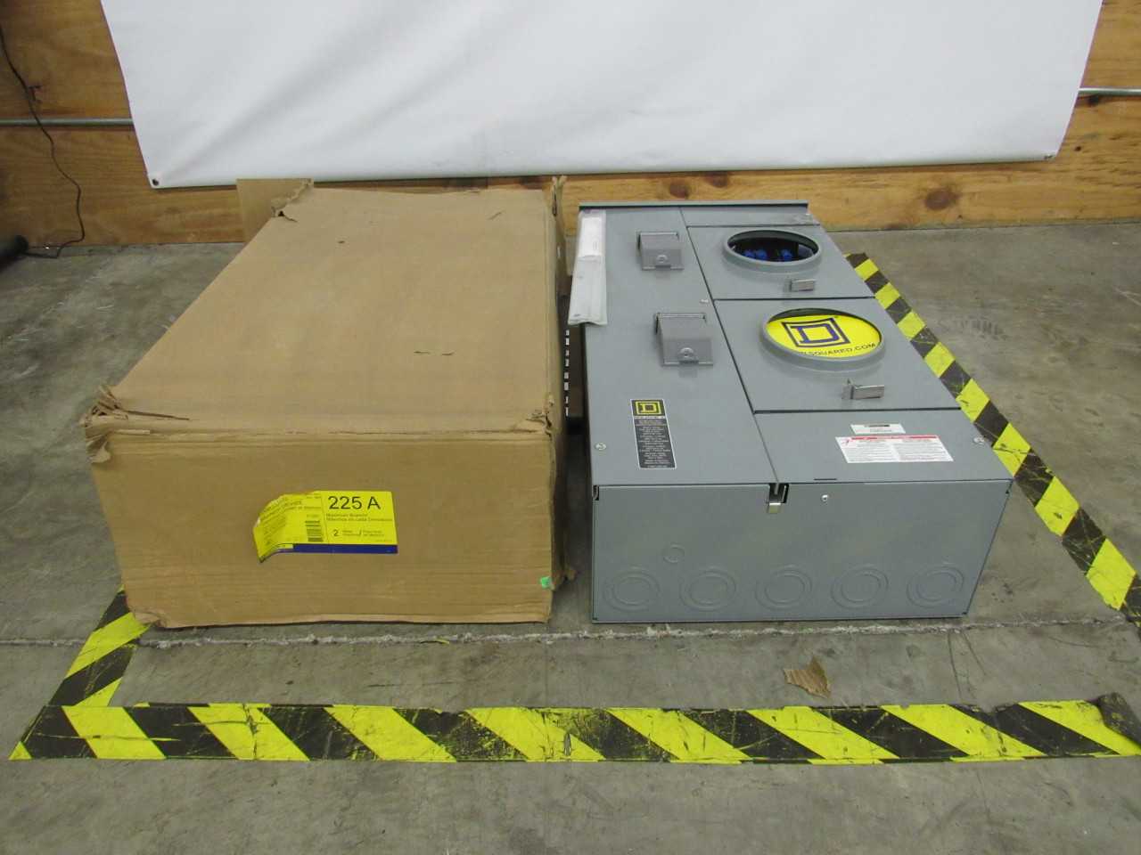 Lot of Quantity 1x EZMR332225 Meter - INDUSTRIAL PARTS