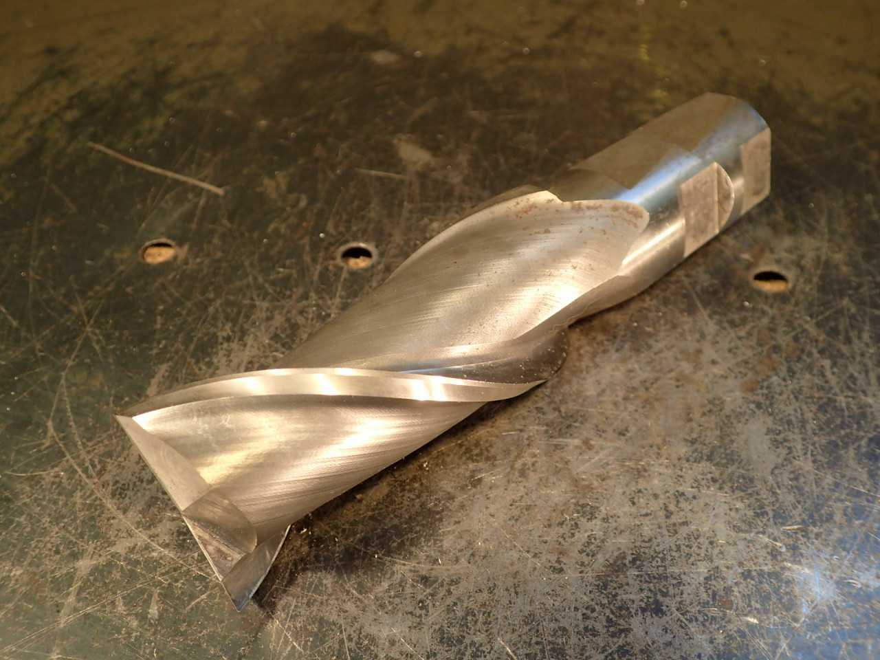 Widia Hanita 1-1/2" HSS 2-Flute End Mill: 3-1/2" Shoulder, 1-1/4" Shank, 6" OAL - MACHINE TOOLING