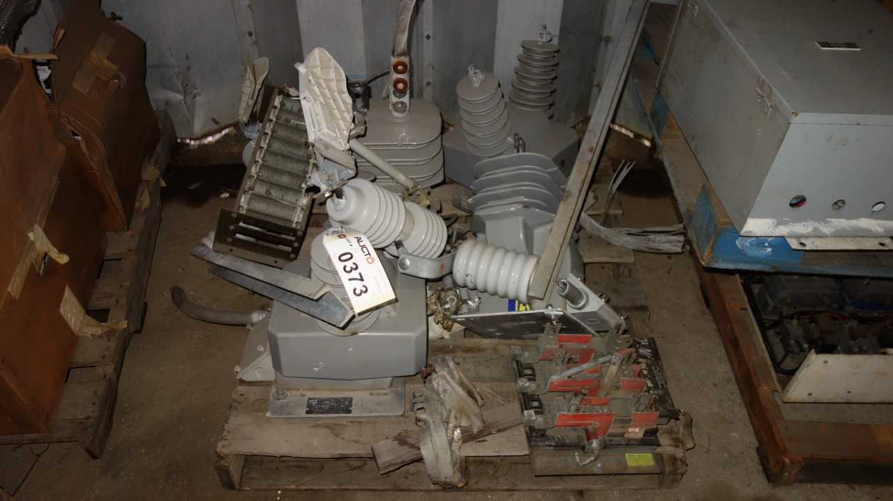 1 PALLET OF ASSORTED ABB VOLTAGE TRANSFORMERS - HAND TOOLS
