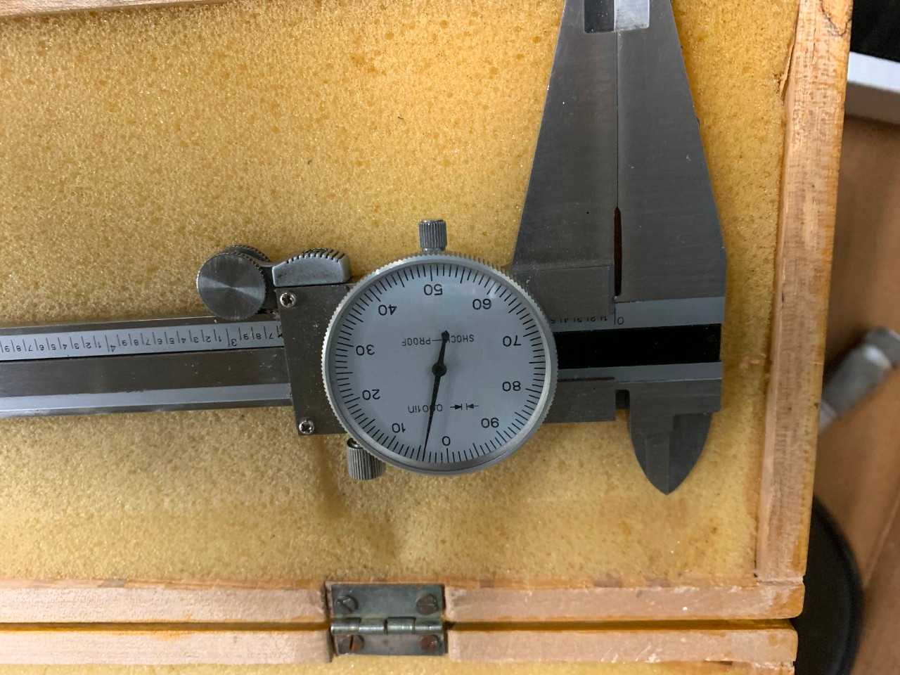 Dial Caliper - ELECTRIC POWER TOOLS