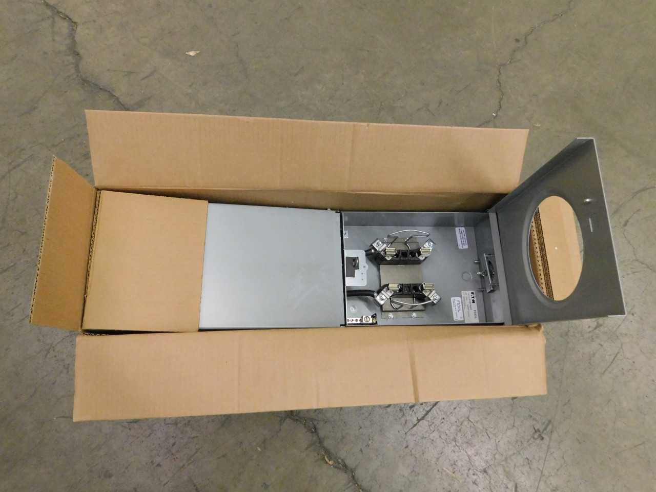 Lot of 2 Power Outlet Panels - AUTOMATION & CONTROLS