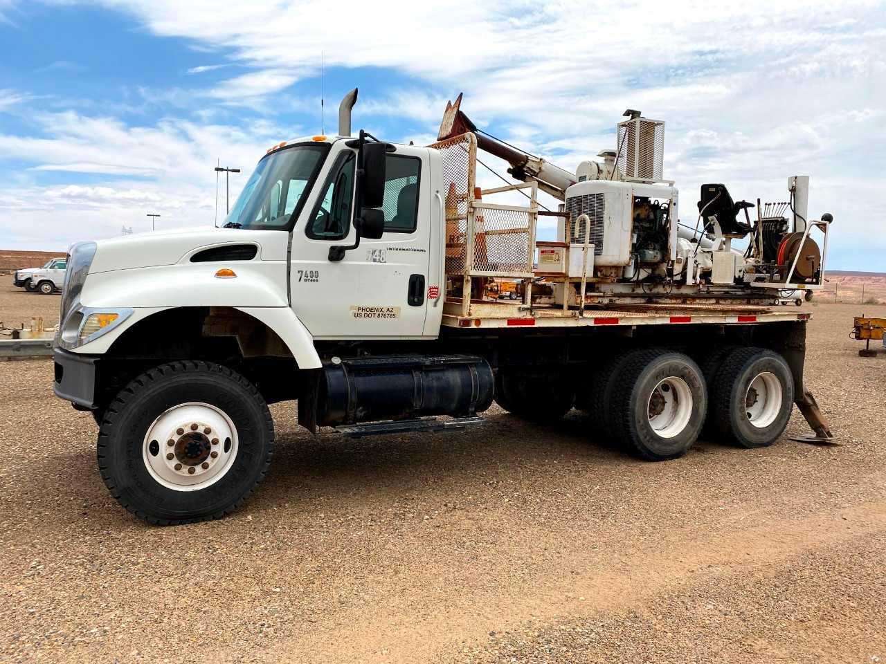 2005 International 7400 6X6 Digger Truck - HYDRO EXCAVATOR TRUCKS