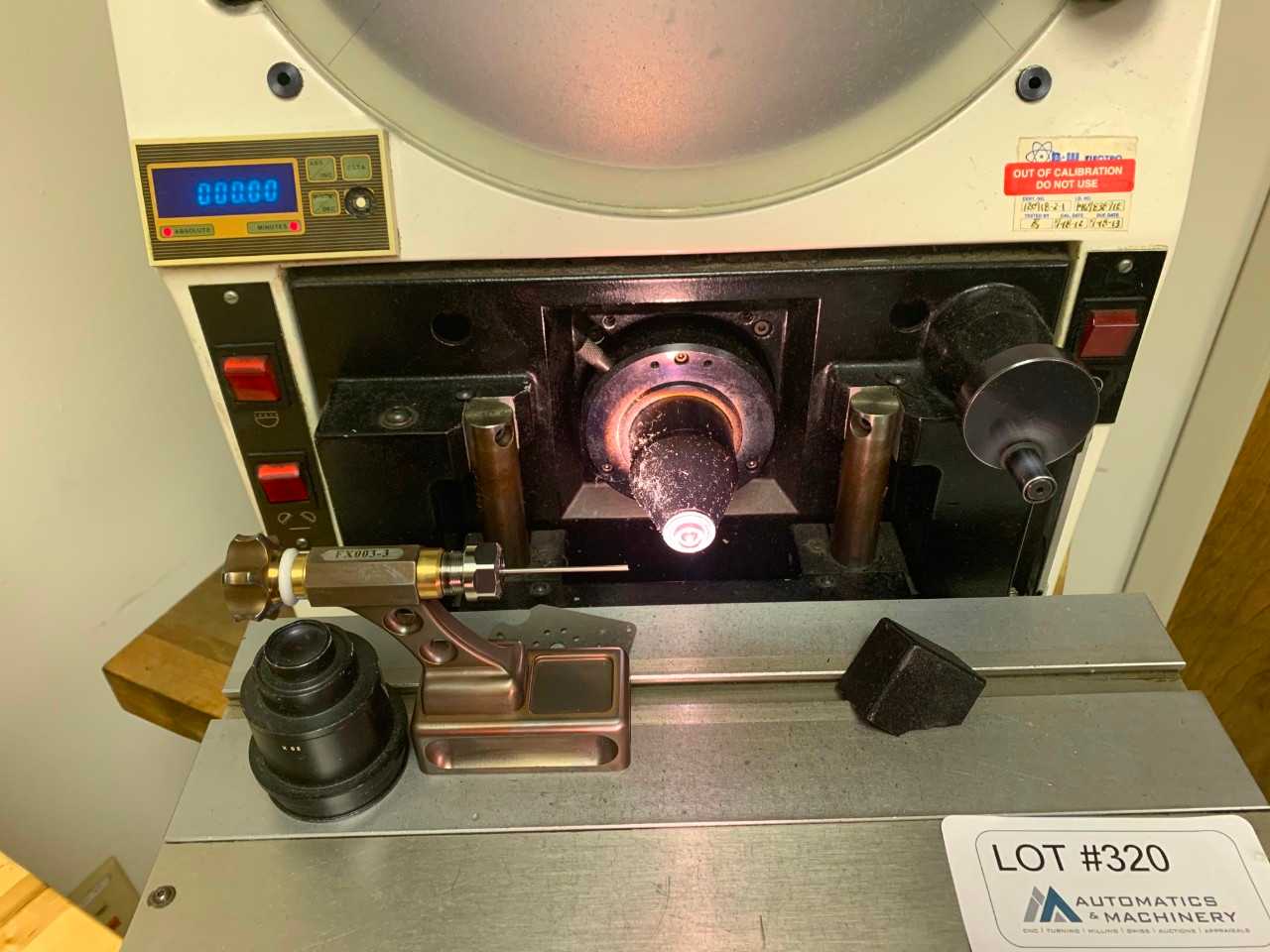 Gage Master 28/CM1 Optical Comparator - PROCESS EQUIPMENT