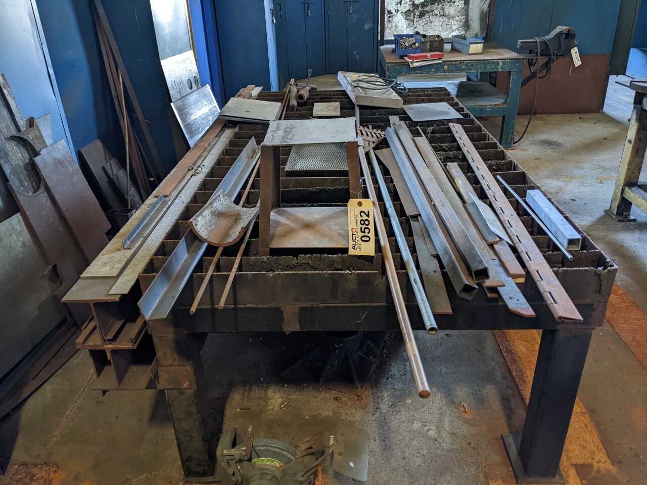 WELDING TABLE WITH CONTENTS - WELDING EQUIPMENT