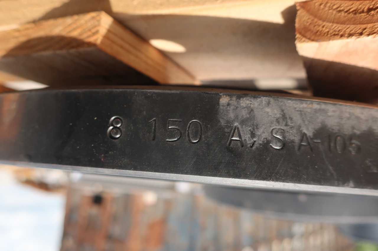 1 PALLET OF ASSORTED PIPE FLANGES - PROCESS EQUIPMENT
