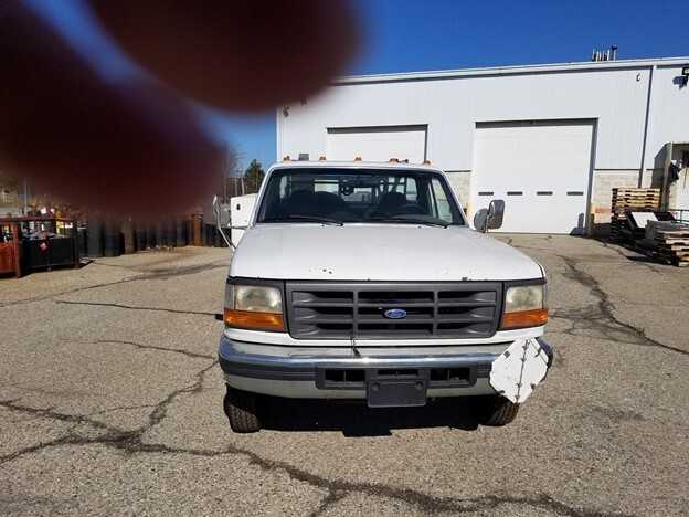 1997 Ford F350         service truck PU truck - HYDRO EXCAVATOR TRUCKS