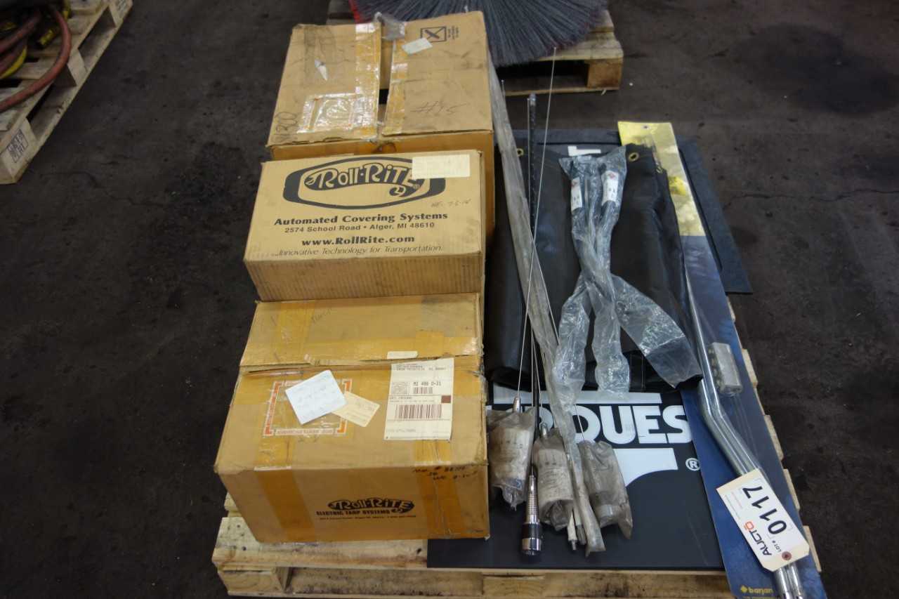 1 PALLET OF ASSORTED AUTOMOTIVE PARTS - INDUSTRIAL PARTS