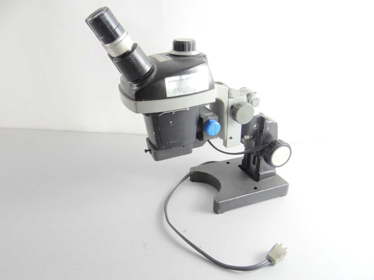 BAUSCH AND LOMB STEREO ZOOM 4 MICROSCOPE WITH LIGHT - LAB & SCIENTIFIC