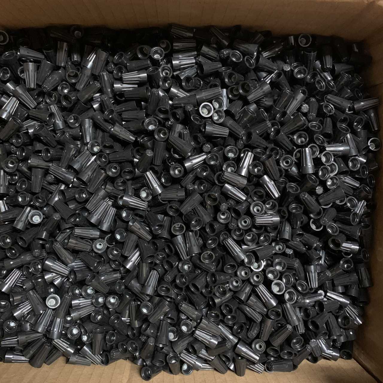 New - Lot of 7500 - Gardner Bender Black High Voltage Wire Nuts - ELECTRICAL COMPONENTS