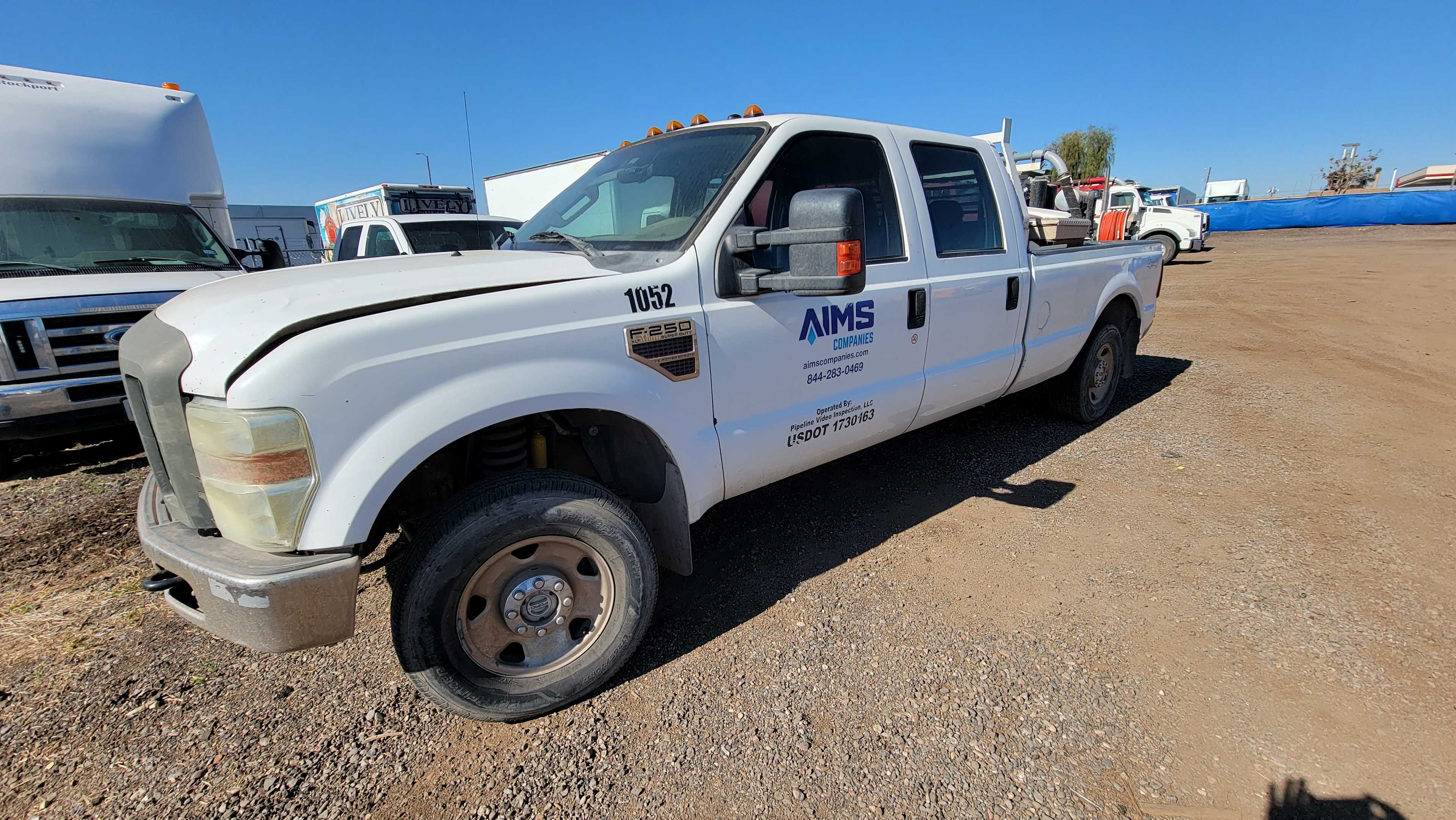 2008 3/4 ton Ford Crew Ca - BUSES