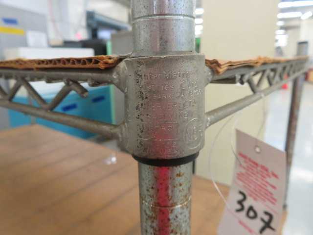 Metal Rack on wheels - MISCELLANEOUS
