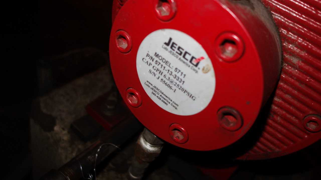 JESCO 5711 6.3GPM 0.5HP 230/460V-AC DOSING PUMP - PUMPS